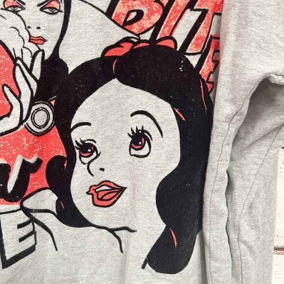 DISNEY STORE Snow White Villain Cropped Sweater Sz M - Picture 7 of 10